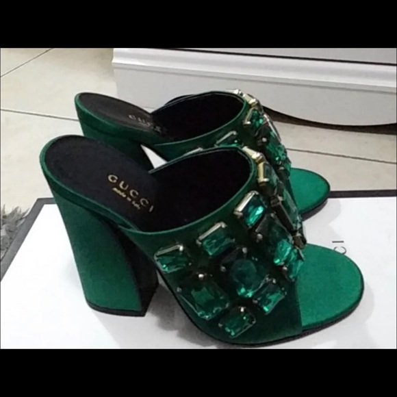 π«Soldπ« New! Gucci Green Satin Jeweled Mules - Picture 2 of 7